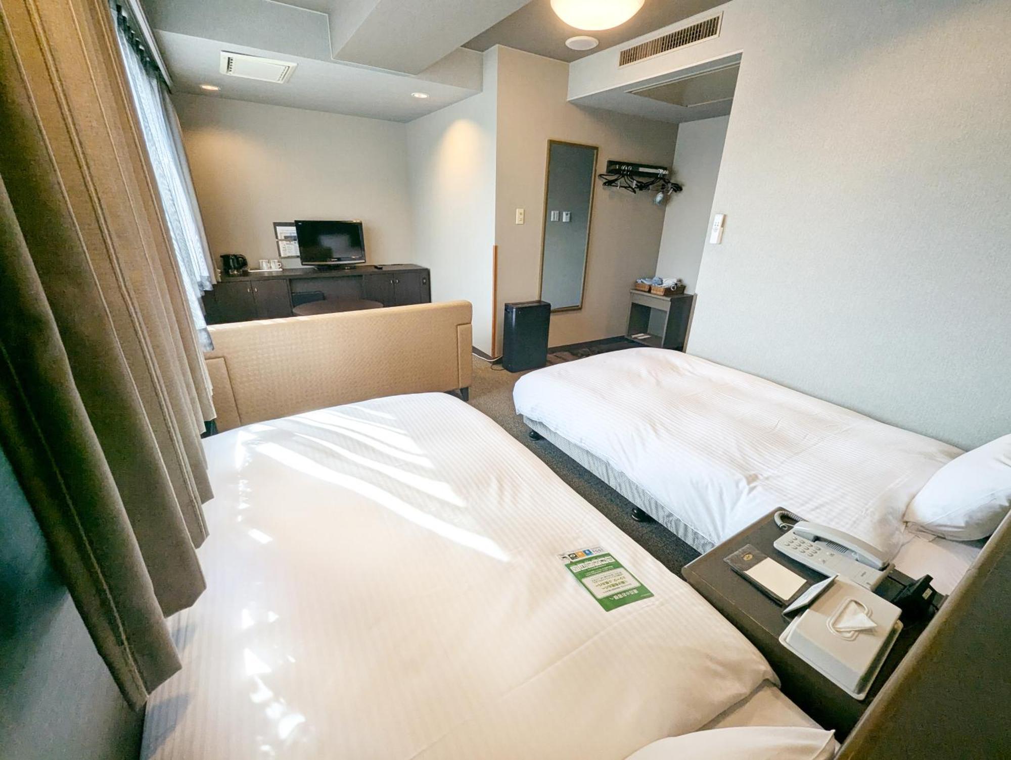 Hotel Route-Inn Court Chikuma-Koshoku Exterior foto